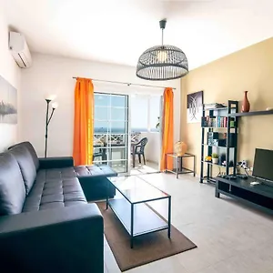 Apartment Panelo